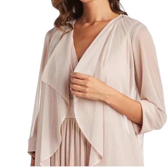 R & M RICHARDS
Open-Front Jacket & Metallic Gown - Picture 3 of 9